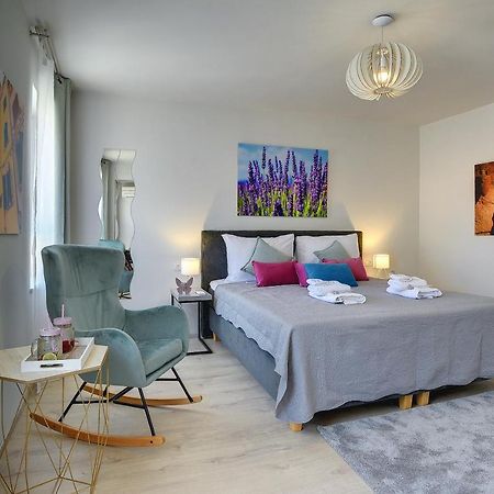 D&A City Center Apartments With Free Parking 풀라 외부 사진