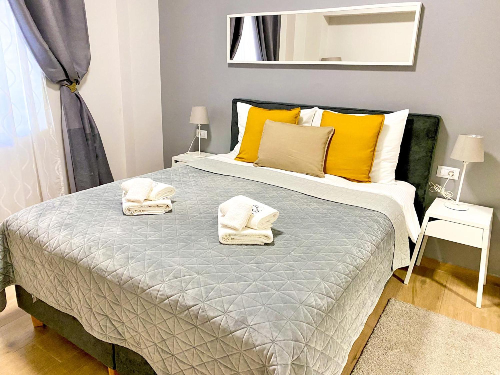D&A City Center Apartments With Free Parking 풀라 외부 사진