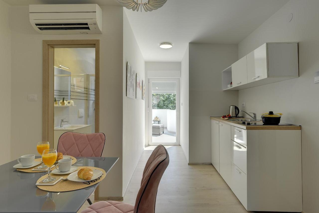 D&A City Center Apartments With Free Parking 풀라 외부 사진