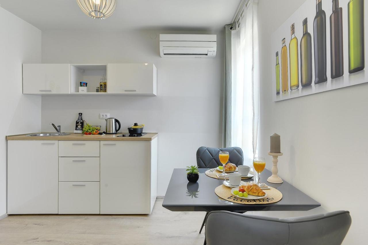 D&A City Center Apartments With Free Parking 풀라 외부 사진